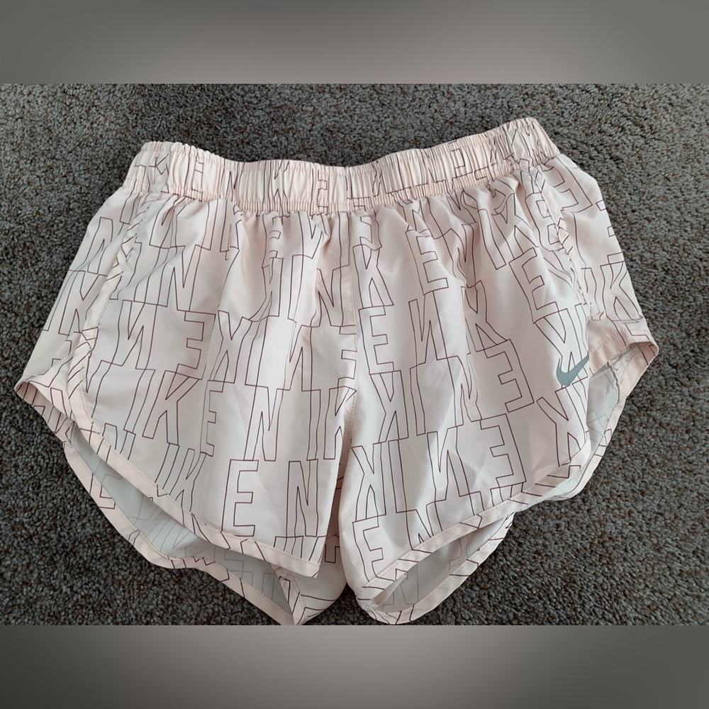 medium nike tempo running shorts (pink)